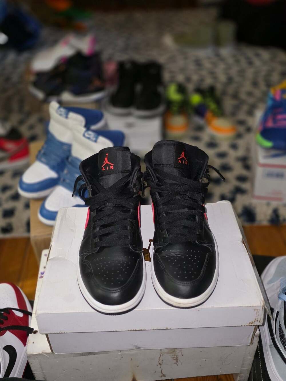 Jordan 1 Mid "Siren Red" (Women's)